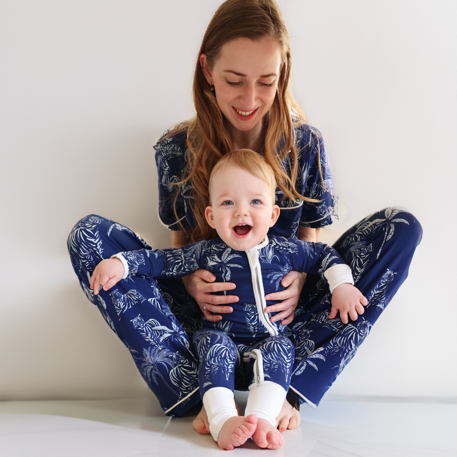 Women's Bamboo Pyjama Long Set - Big Cat