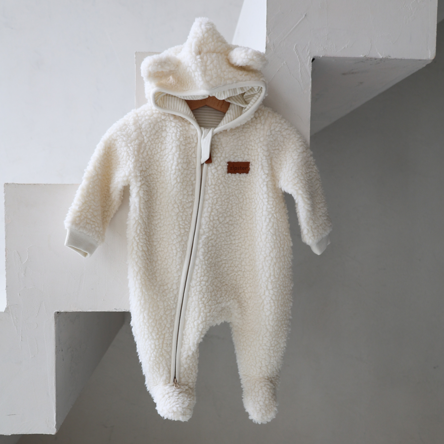 Zipster Teddy Suit Cream